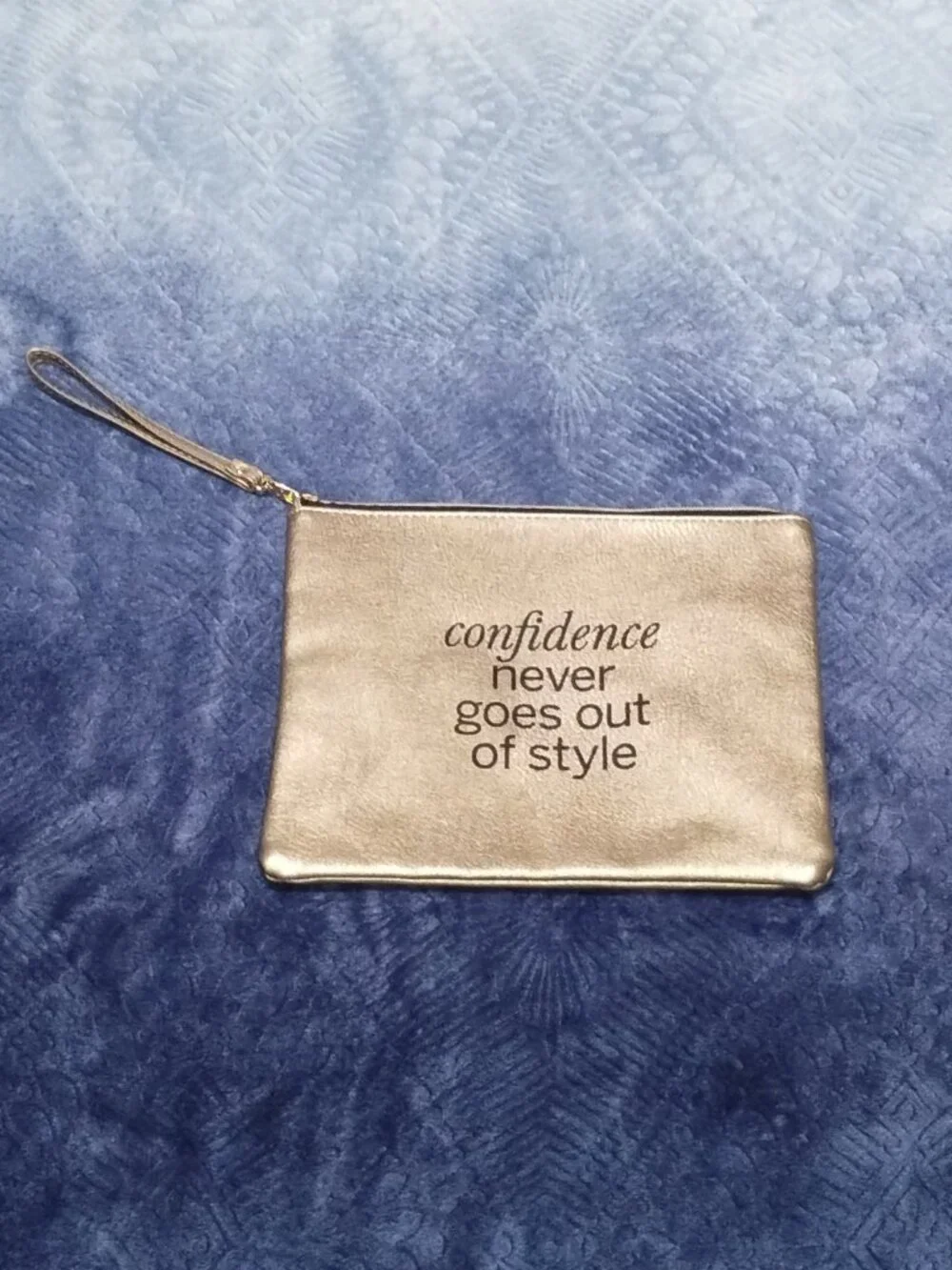 Women's Wristlet Cosmetic Bag Champagne Gold Color NWOT.
